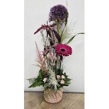 Composition de fleurs coupées hauteur 50 cm - Piqué dans la mousse - contenant inclus - Fleuriste Celles-sur-Belle (79)