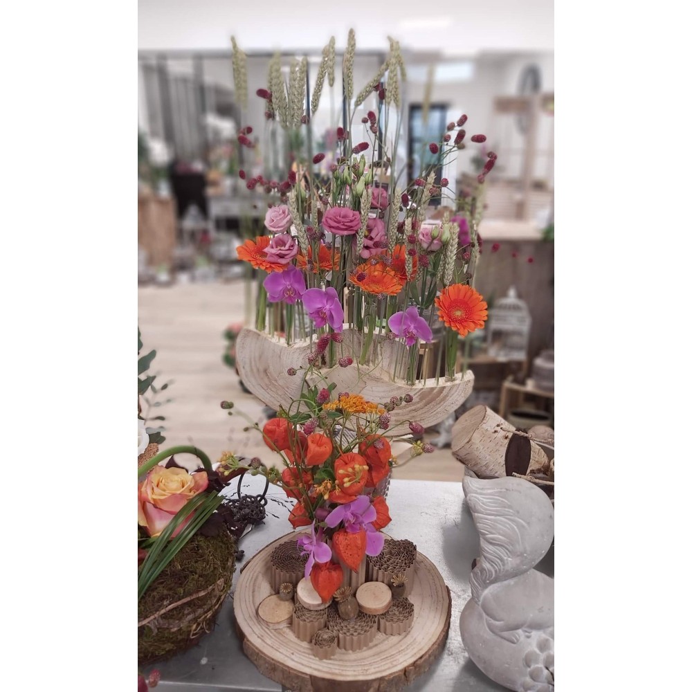 Composition de fleurs de saison et couleurs au choix et sur-mesure- Fleuriste Celles-sur-Belle (79)