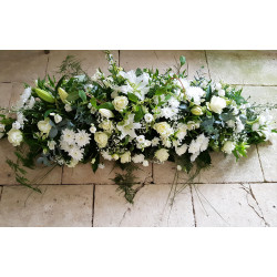 Dessus de cercueil décliné en plusieurs couleurs au choix - 140x60cm - Fleuriste Celles-sur-Belle (79)
